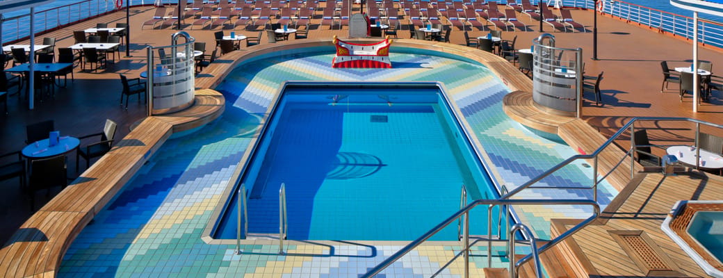 hal zuiderdam seaviewpool2r
