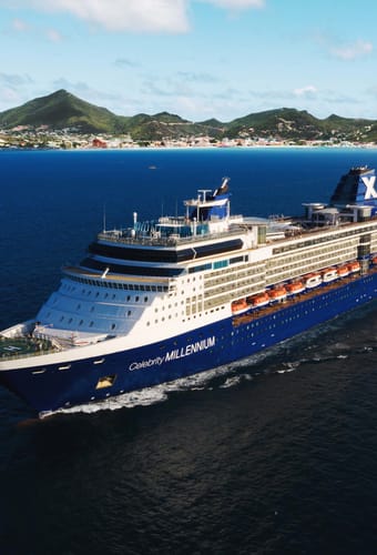 cel hull aerial st. maarten blå