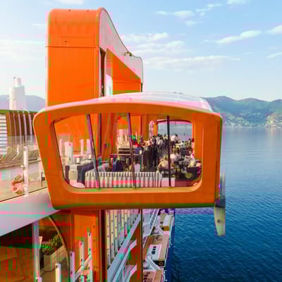 Celebrity magic carpet