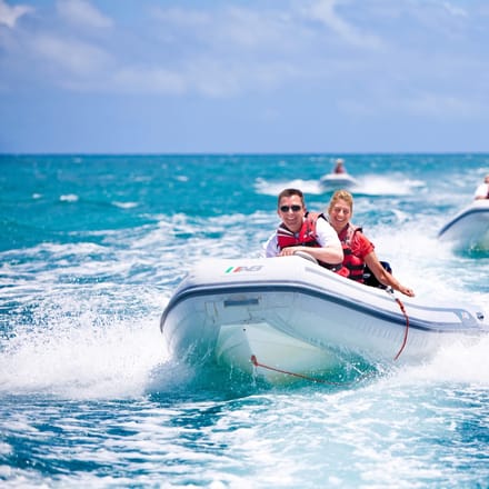 Gummibåd i St. Maarten